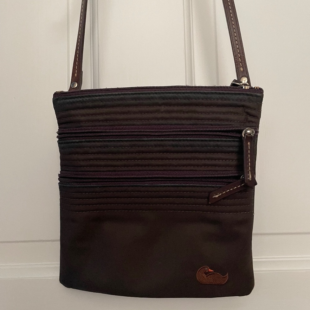 Dooney and Bourke crossbody bag